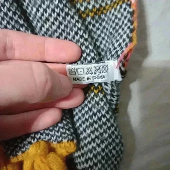 Serape Poncho Cow Skull Print W/ Fringe Multicolor Boho Shawl Hippie Hipster - Picture 4 of 4